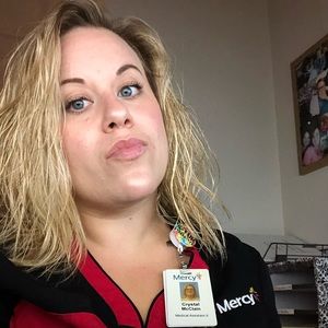 Meet your Posher, Crystal